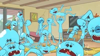 Eine chaotische Szene mit mehreren Mr. Meeseeks-Charakteren in verschiedenen Zuständen von Stress und Aufregung in einem Wohnzimmer.