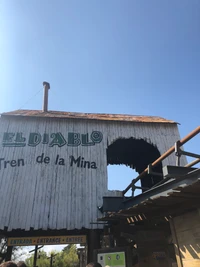 El Diablo : Une structure en bois unique dans un cadre urbain