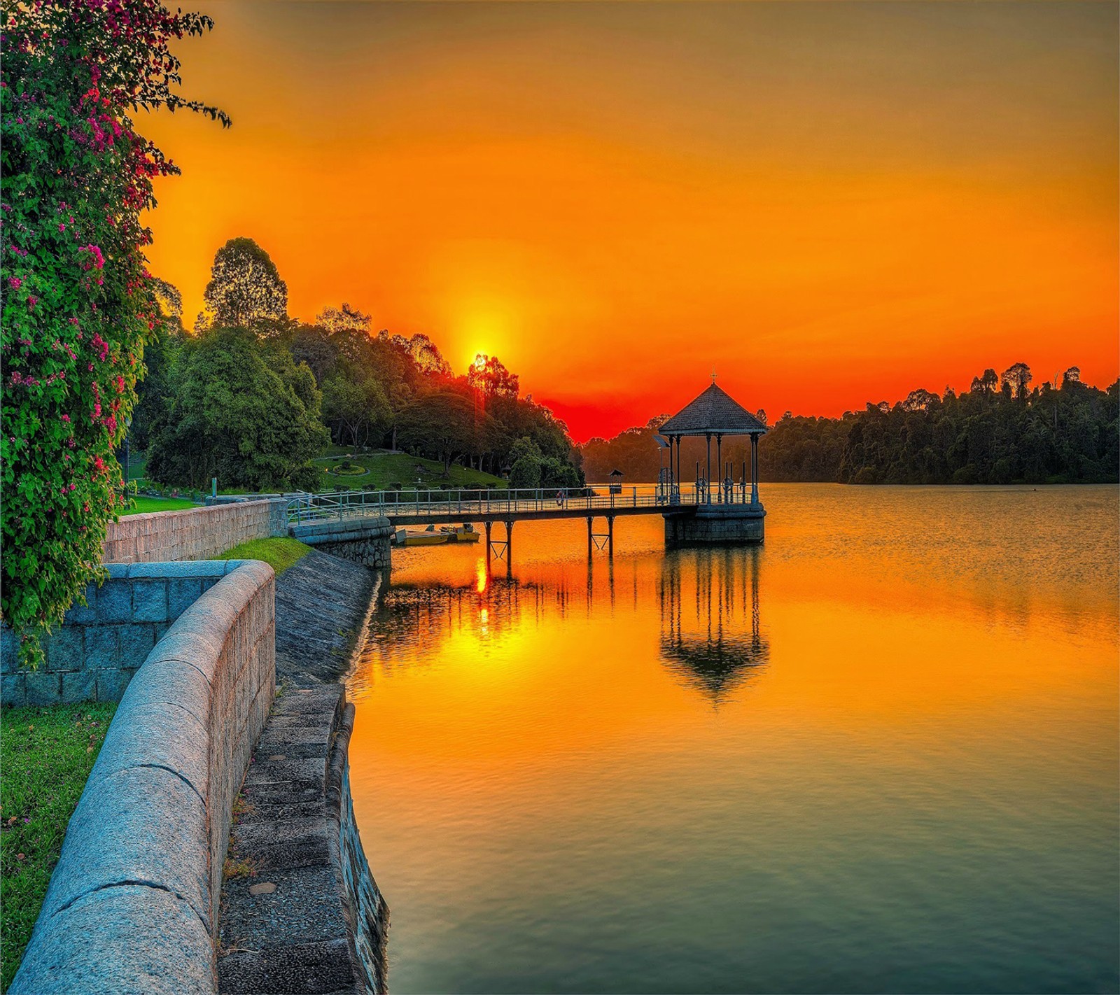 paradise, romantic Download Wallpaper