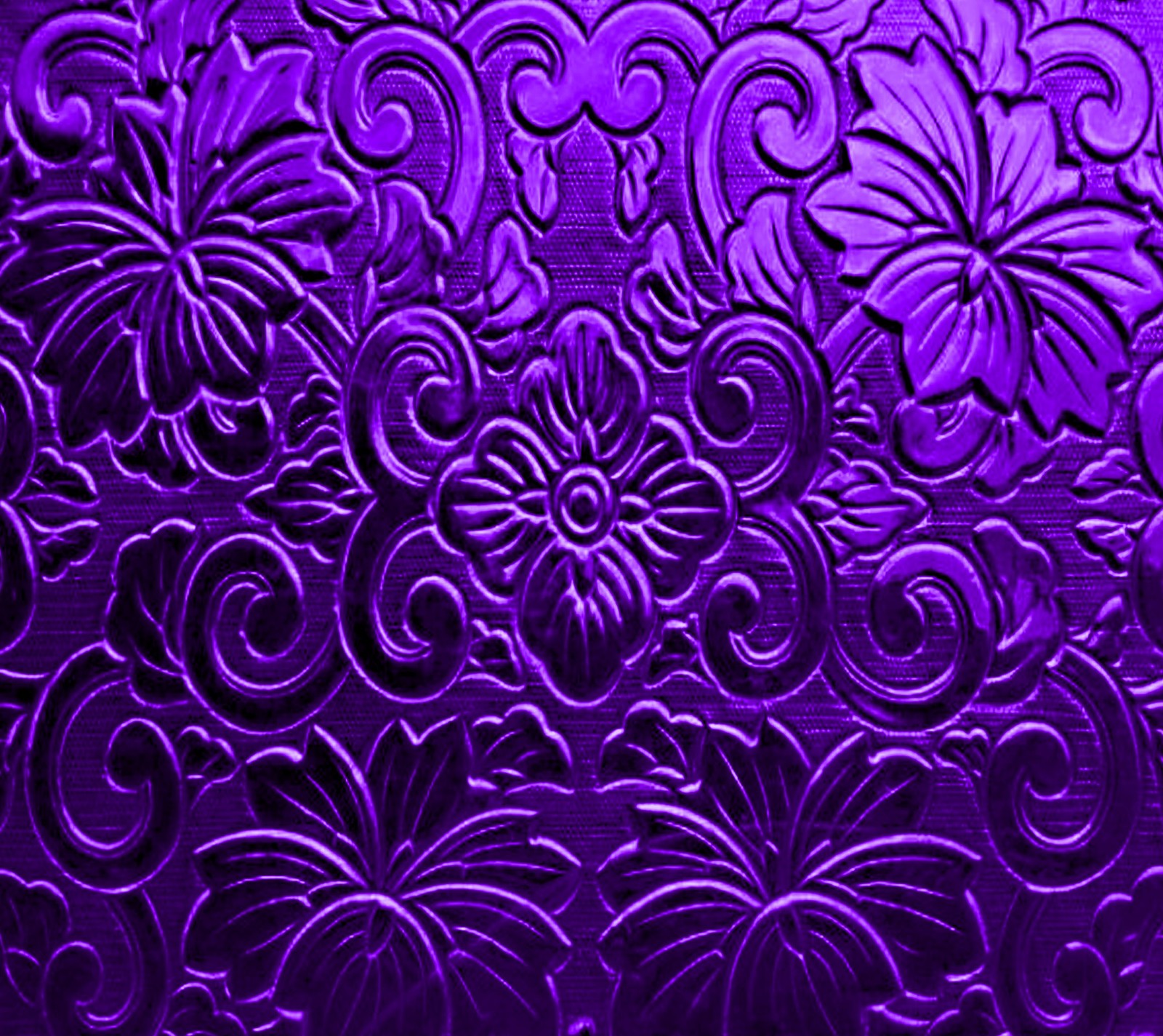 Purple wallpaper with a floral design on it (purple, wallpaper)