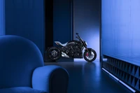 Ducati XDiavel Nera: Ограниченная серия спортивного круизера в элегантном синем окружении