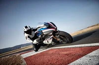 BMW S1000RR Moto Esportiva em Ação na Pista