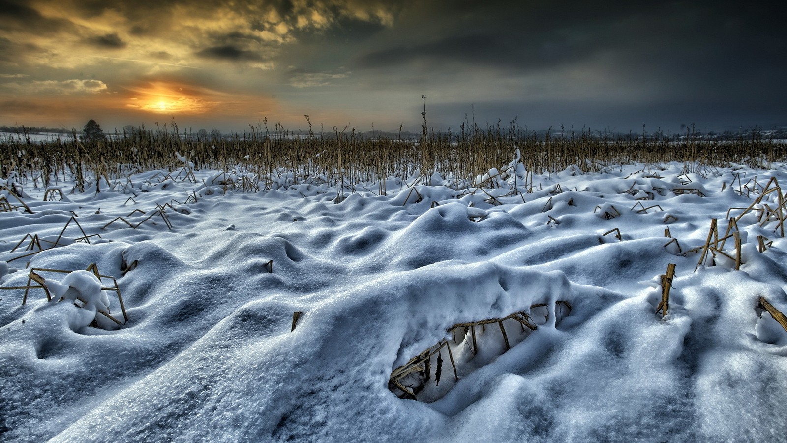 Lade schnee, finnland, natur, winter, natürliche landschaft Hintergrund herunter