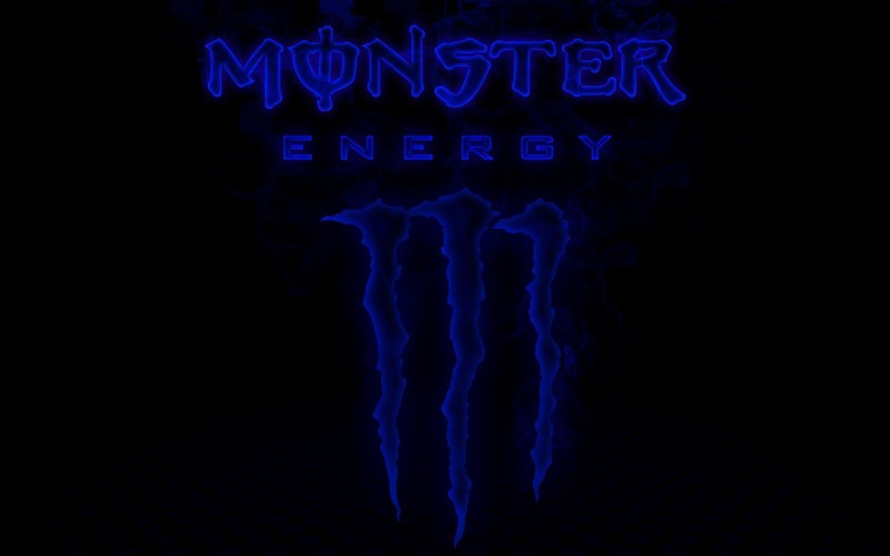 Крупный план неоновой вывески с логотипом monster energy (энергетический напиток, логотип, чёрный, синий, текст)