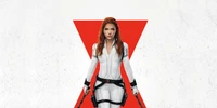 Scarlett Johansson als Black Widow: Marvel-Superheldin in dynamischer Pose