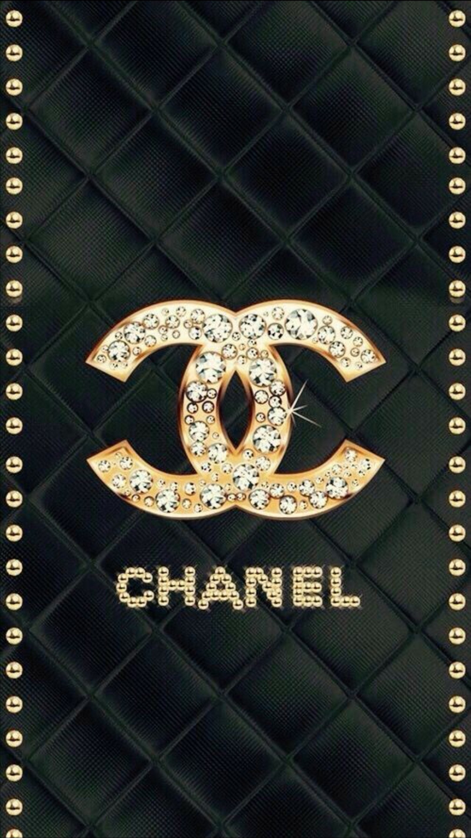 Chanel iphone-hülle mit goldenem und schwarzem logo (marke, kanal, gold, leder, logo)