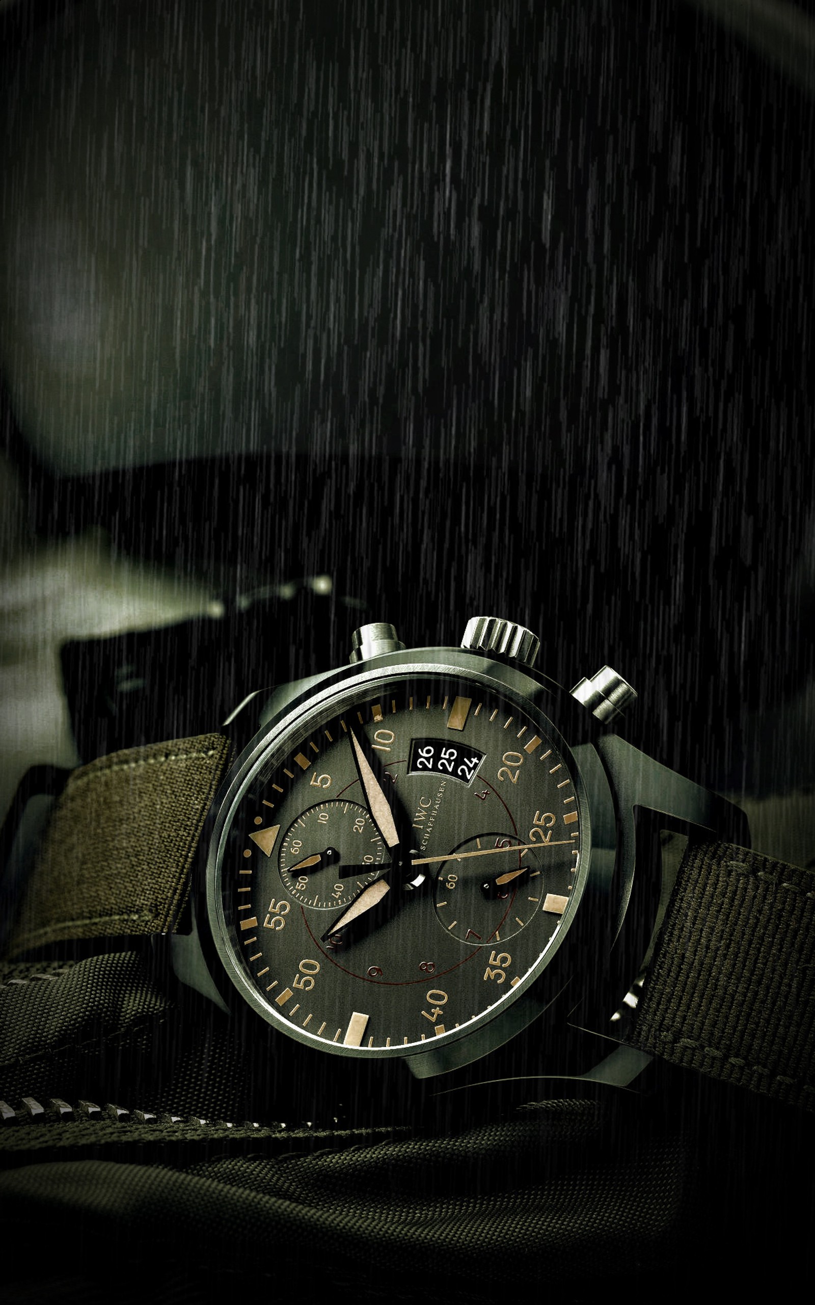 Un primer plano de un reloj con un fondo de lluvia (estilo, tiempo, reloj)