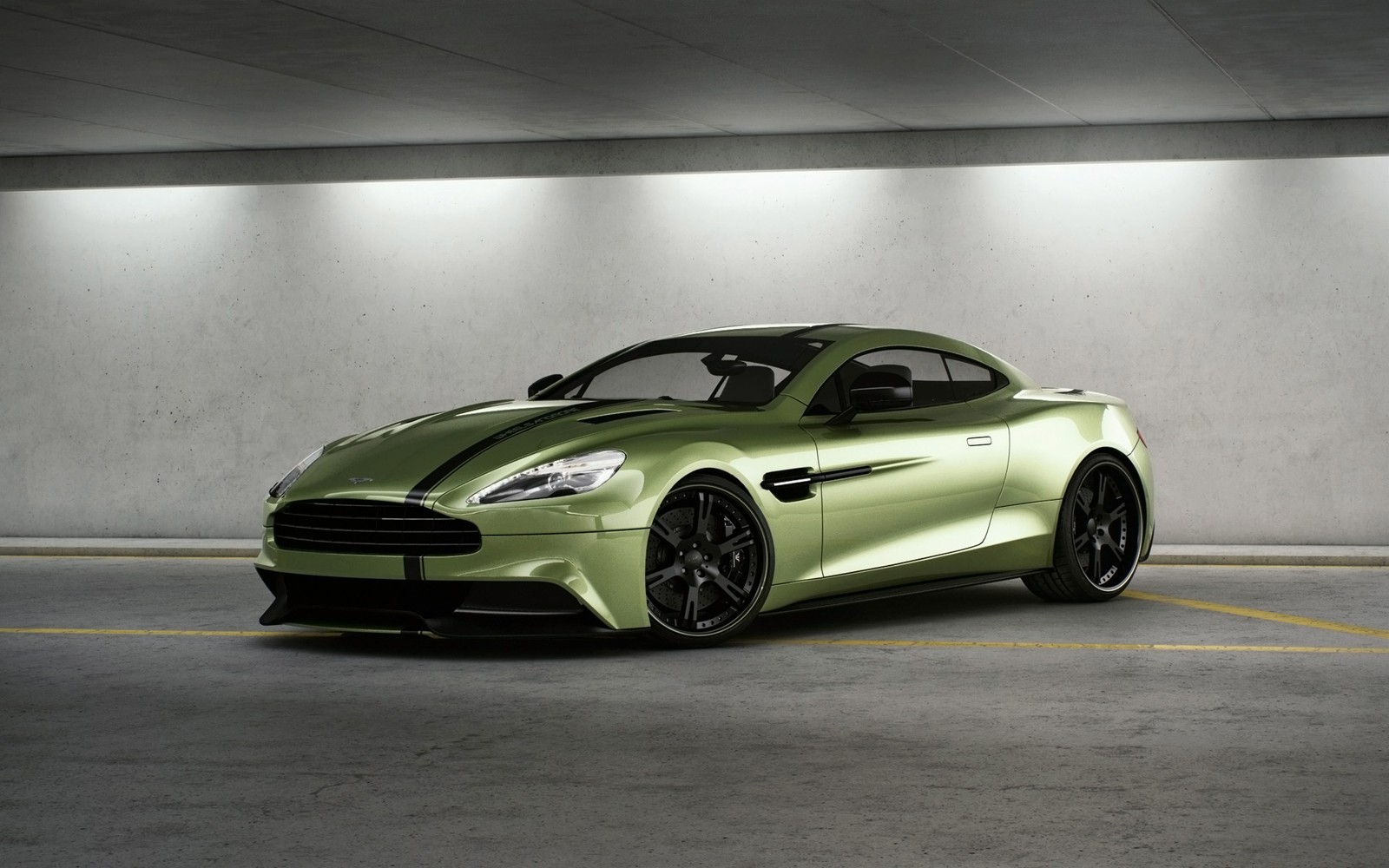 Un coche verde estacionado en un aparcamiento con una luz encendida (aston martin, coche, aston martin dbs, coche deportivo, aston martin dbs v12)