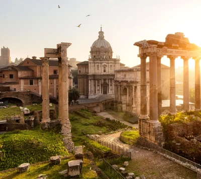 Lever de soleil sur des ruines romaines anciennes avec des oiseaux en vol