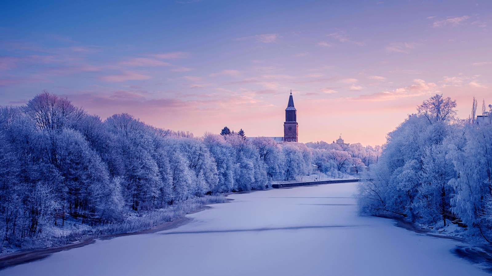 Arafed view of a frozen river with a church in the background (turku cathedral, aura river, turku, finland, frozen river)