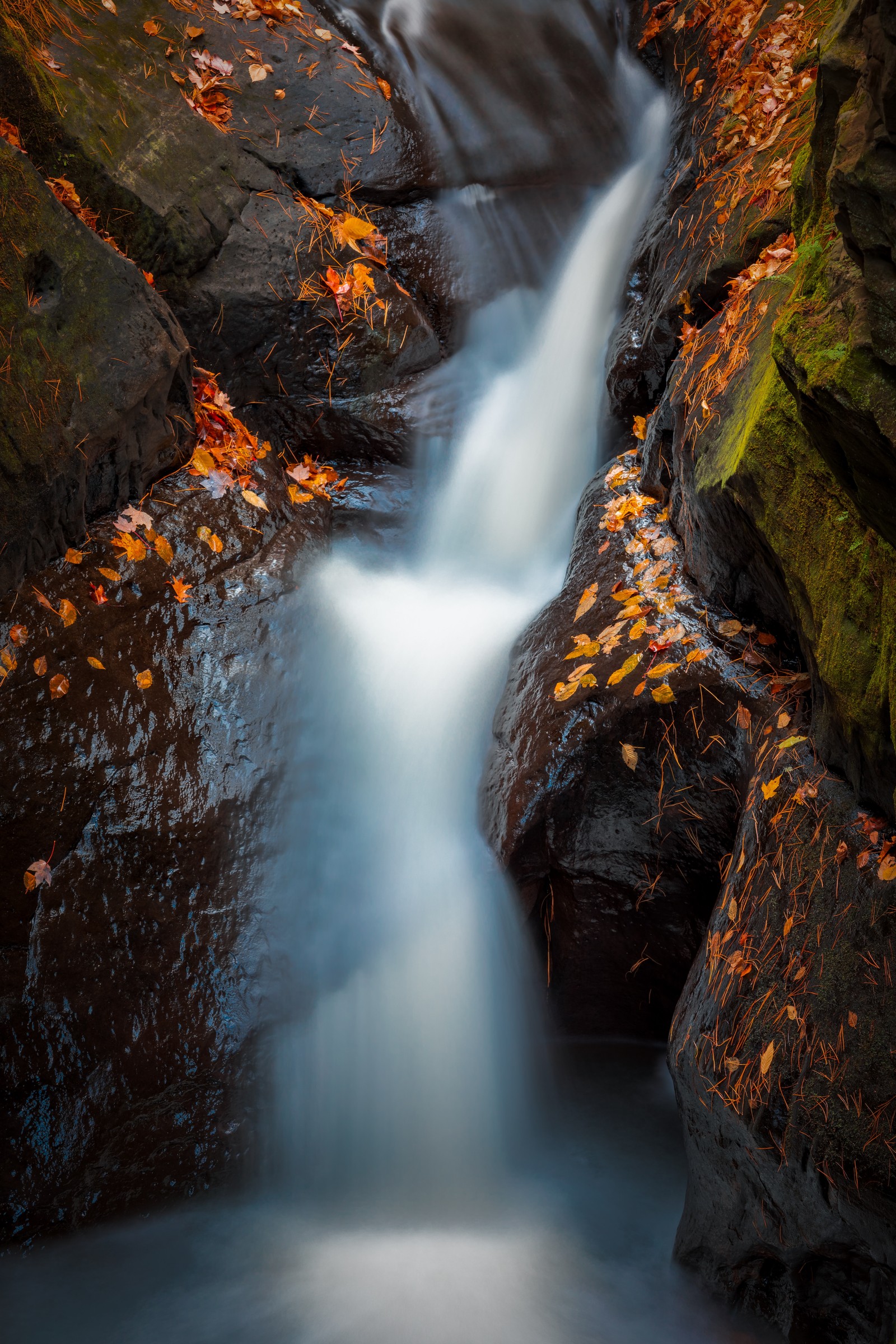 body of water, waterfall, nature, water, natural landscape wallpaper