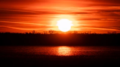 Vibrant Sunrise Over the Horizon