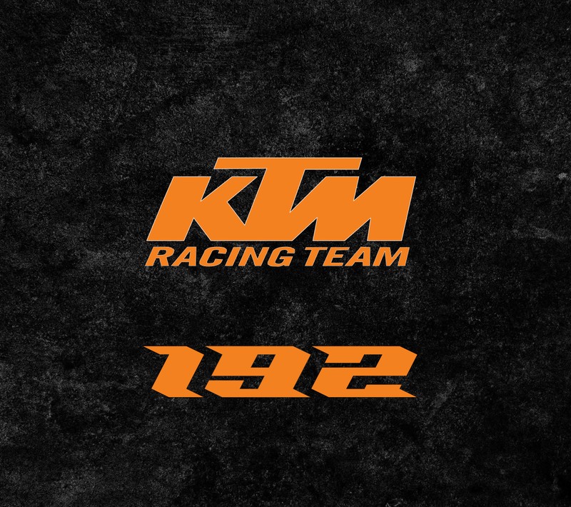 Близкий план черно-оранжевого логотипа с надписью ktm racing team (192, главный экран, ktm, логотип ktm)