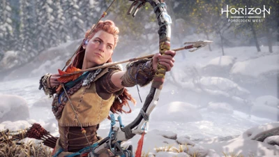 Aloy en posición con un arco y flecha en un paisaje nevado de Horizon Forbidden West en PS5.