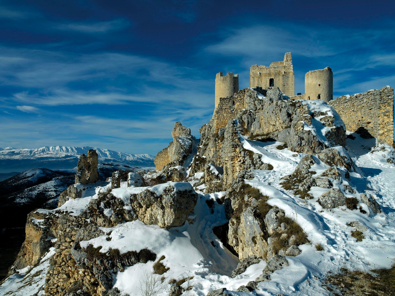 mountain, winter, snow, castle, accommodation wallpaper