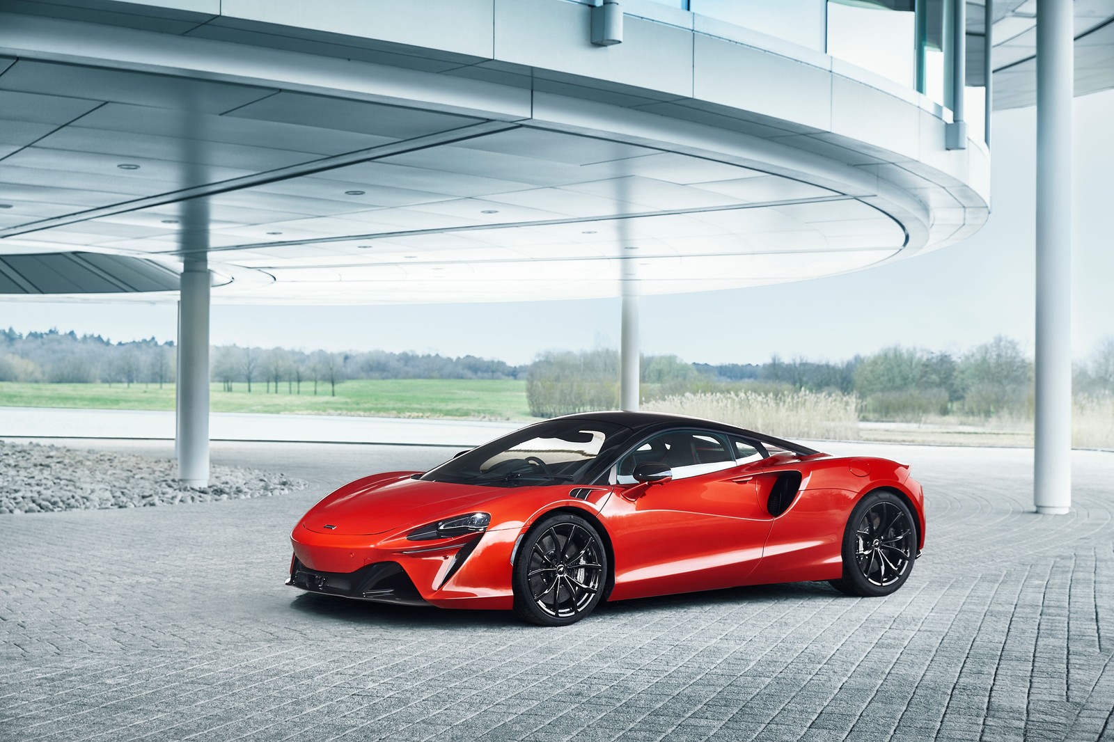 El nuevo mclaren 915lt roadster se muestra en color rojo (mclaren artura, 5k, coche deportivo híbrido, 2022, coches)