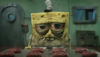 Bob Esponja en una escena de arte digital surrealista y crudo, mostrando una expresión cansada mientras cocina hamburguesas en un entorno tenue y texturizado.