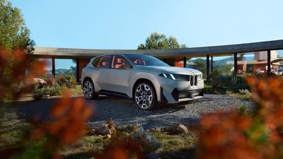 BMW Vision Neue Klasse X: 2024 Роскошный Электромобиль в Современном Ландшафте