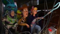 Woody, Buzz Lightyear, Bo Peep, Bunny und Ducky vereinen sich im Abenteuer Toy Story 4