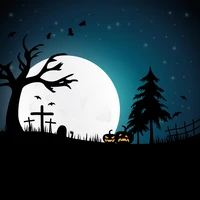 Gruselige Halloween-Nacht: Silhouettierte Kürbisse und mondbeschienener Friedhof