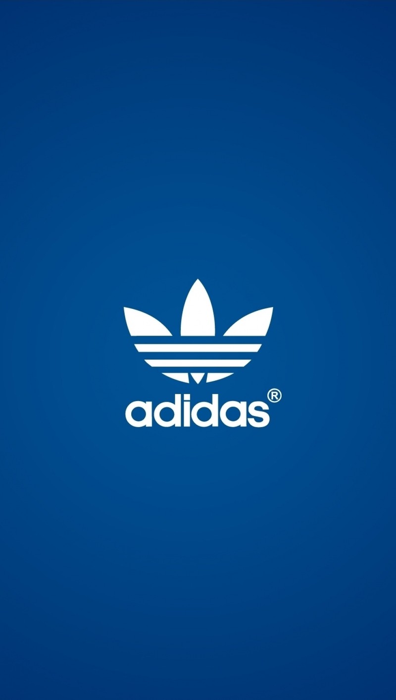 Логотип adidas на синем фоне (бренд, логотип)