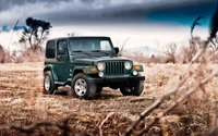 Grüner Jeep Wrangler bereit für Offroad-Abenteuer