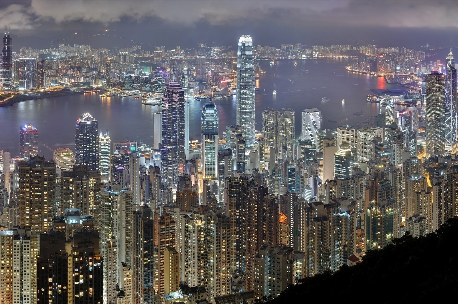 Lade wolkenkratzer, victoria harbour, stadtbild, stadt, metropole Hintergrund herunter