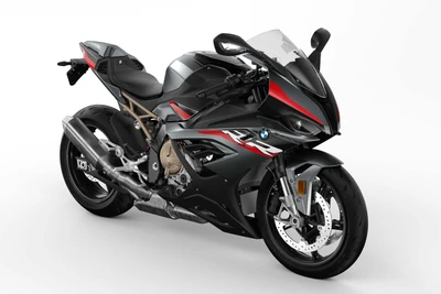 2022 BMW S1000RR: Стильный черный спортивный мотоцикл на белом фоне