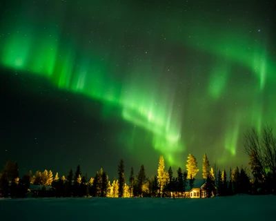 Encantadora aurora boreal iluminando una casa acogedora en un paisaje estrellado