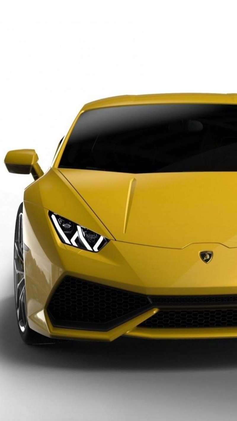 Lamborghini jaune vue de face sur fond blanc (hurcane, lamborghini)