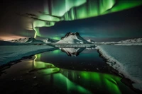 Paisaje invernal sereno que refleja la majestuosa aurora boreal