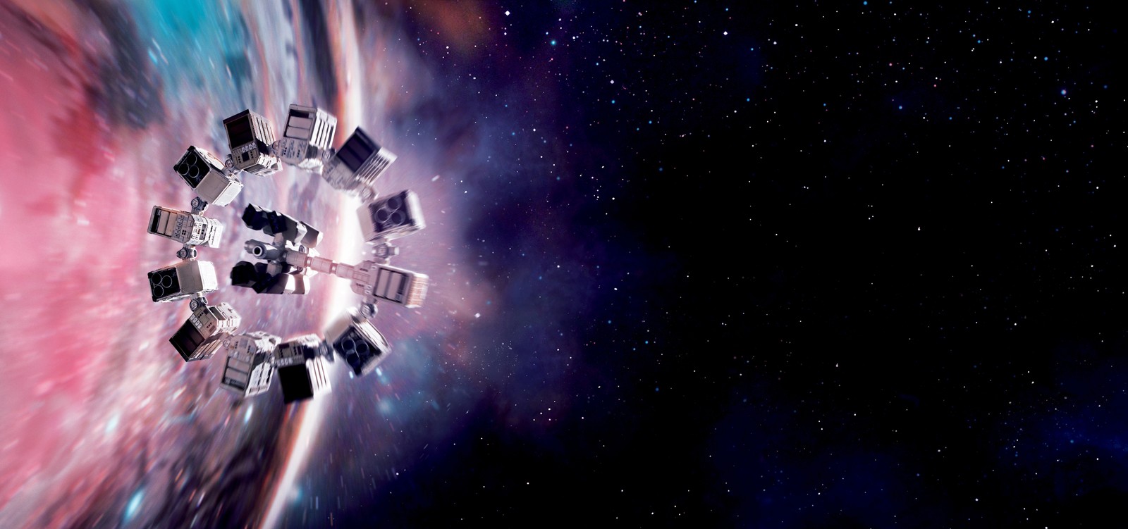 A view of a space station in the middle of a galaxy (interstellar, endurance, spaceship, 5k, 8k)