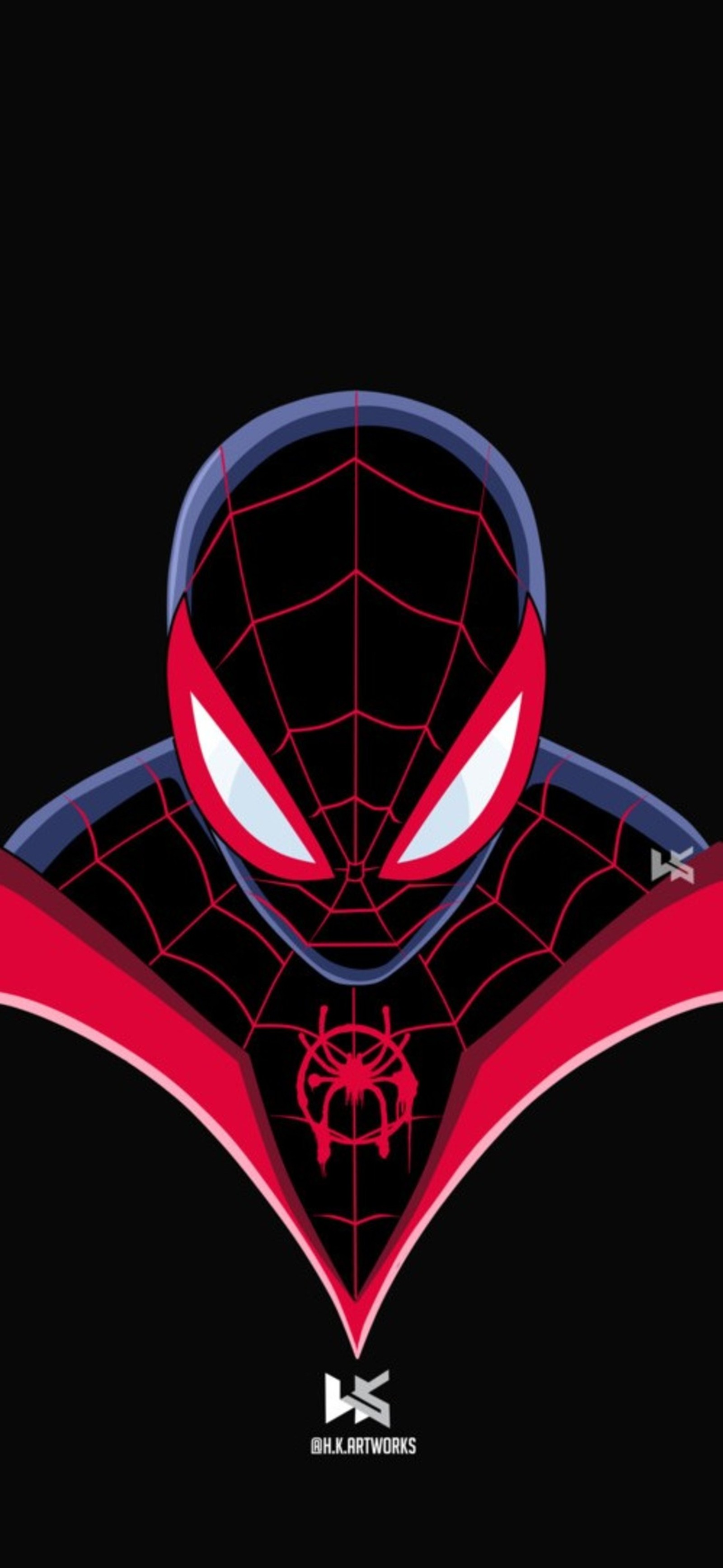 Um close em uma máscara do homem-aranha com uma capa vermelha (aranha, homem, homem aranha, spiderman, miles morales)