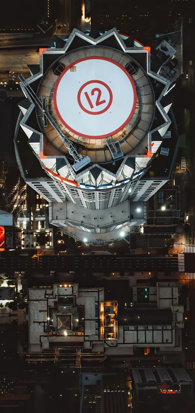 Vista aérea de un bloque de torres moderno con diseño arquitectónico y entorno urbano