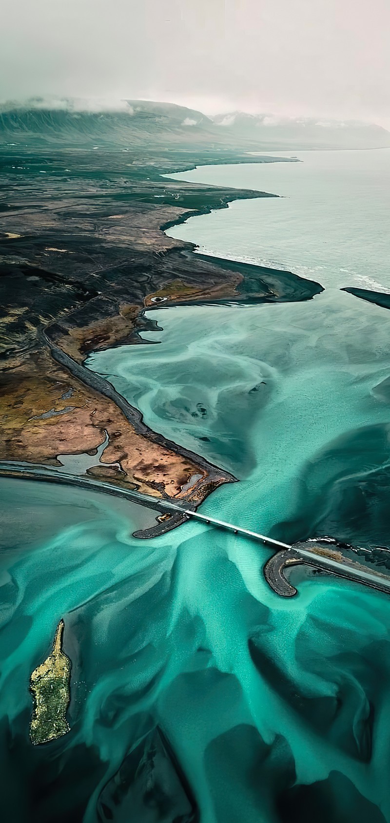 Аэроснимок длинного моста над водоемом (море, интернет мем, вода, водные ресурсы, лазурный)