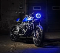 Futuristisches Custom-Bike, das Geschwindigkeit und Stil präsentiert