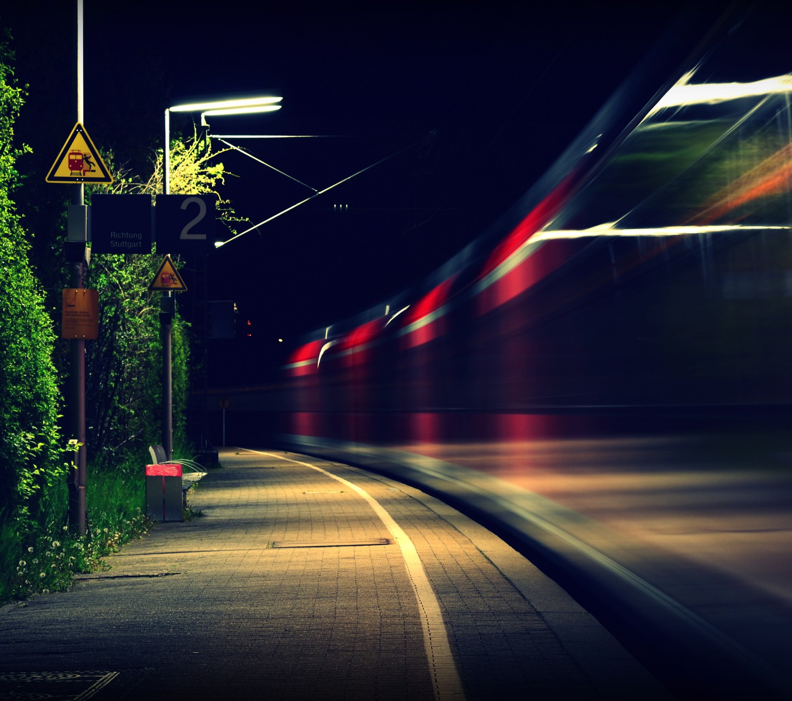 motion, night, train wallpaper