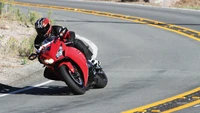 Dynamic Superbike Racing on a Curved Track