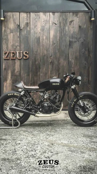 Motocicleta Zeus Custom: Una Mezcla Única de Estilo y Artesanía