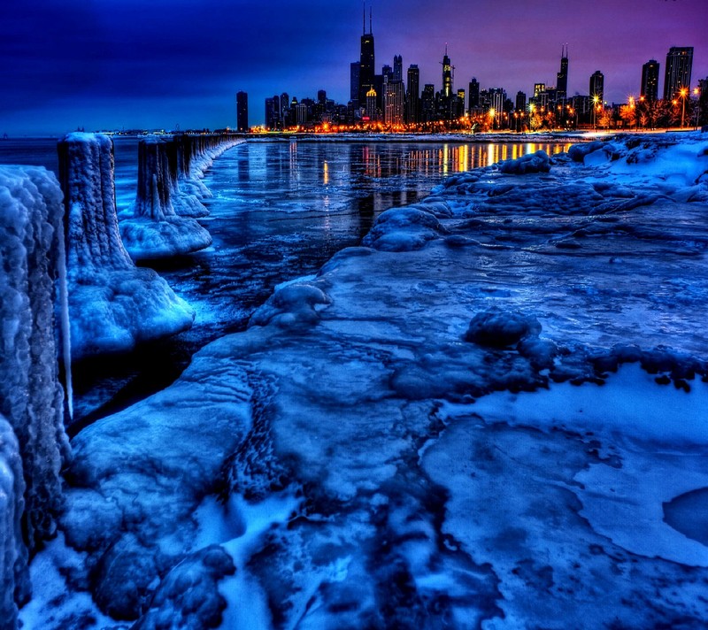 Изолированный вид на городской горизонт с льдом и водой (чикаго, chicago)