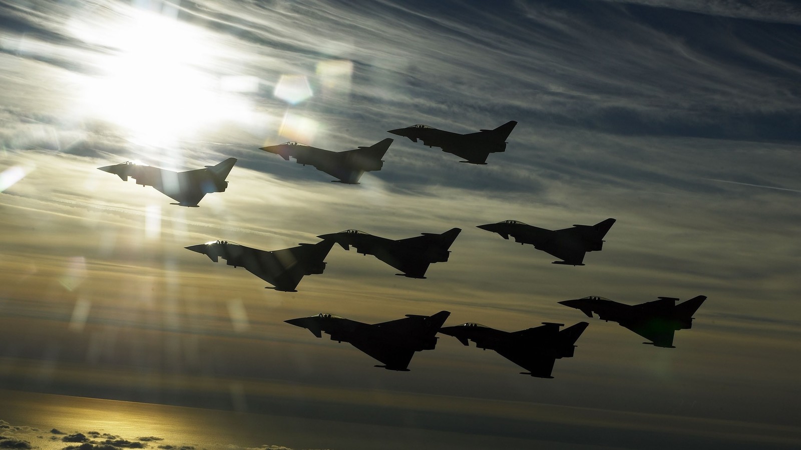 Caças voando em formação no céu (eurofighter typhoon, aeronave, aeronave militar, força aérea, atmosfera)