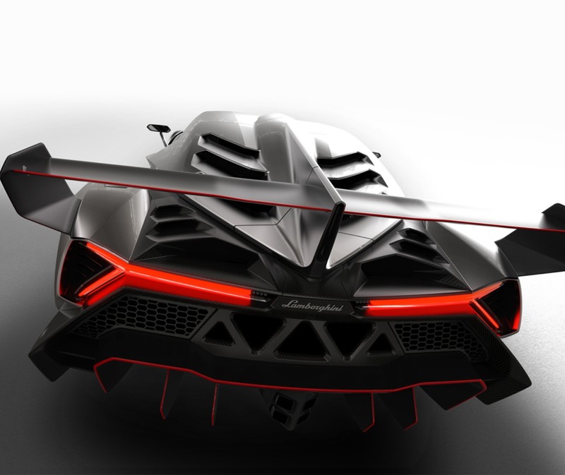 A close up of a futuristic car with a red tail (2013, car, lamborhgini, new, veneno)