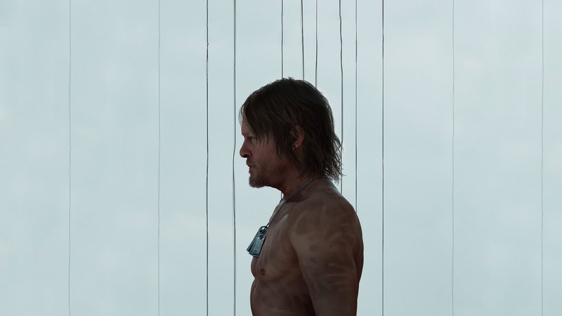 Мужчина стоит перед окном с серфбордом (death stranding, видеоигра, норман ридус, norman reedus)