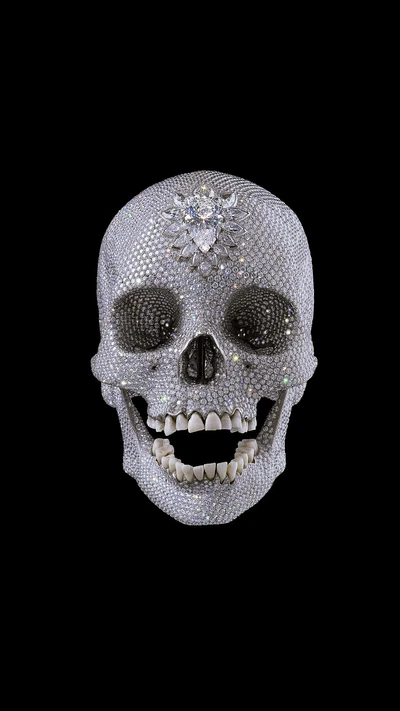 Damien Hirsts Juwelenkopf: Eine Strahlende Fusion von Kunst und Sterblichkeit