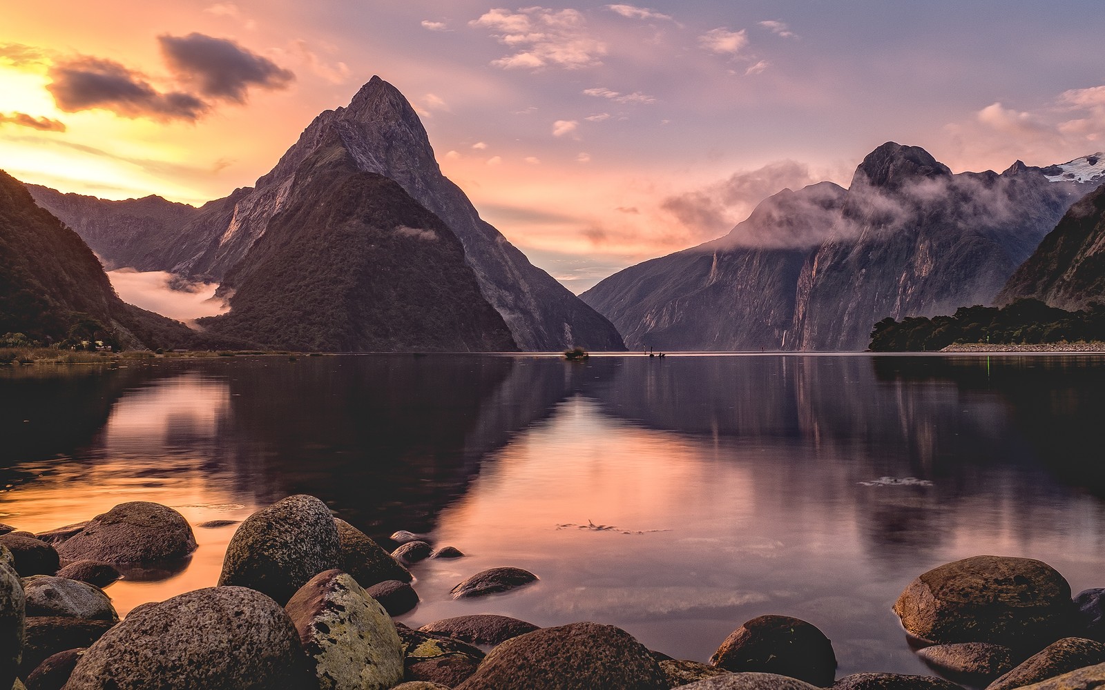 Скачать обои национальный парк фьордаленд, милфорд саунд, milford sound, пик митре, новая зеландия