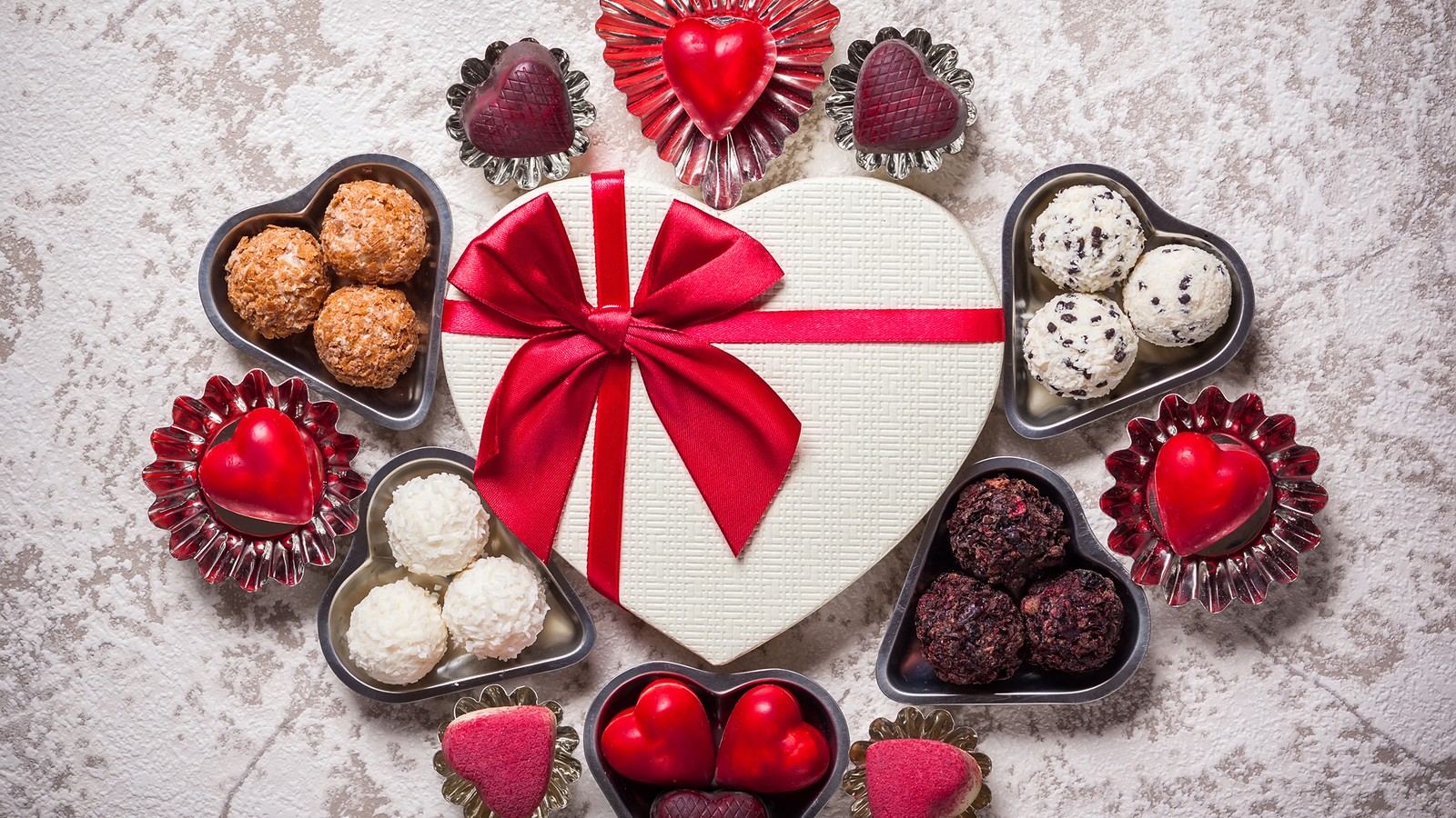 chocolate, valentines day, candy, food, heart Download Wallpaper