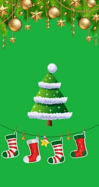 Árbol de Navidad y medias decoradas para las celebraciones del 23 de diciembre