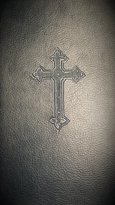 Bible avec croix symbolisant la foi en Dieu