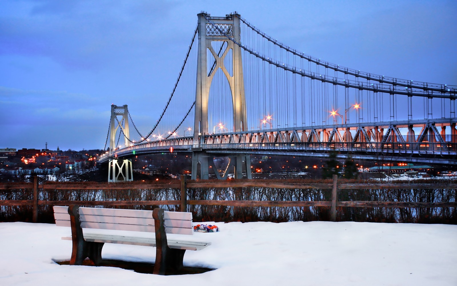 Descargar fondo de pantalla puente colgante, nieve, agua, río hudson, noche