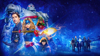 Stargirl und Verbündete vereinen sich gegen kosmische Kräfte in epischem DC-Serienposter